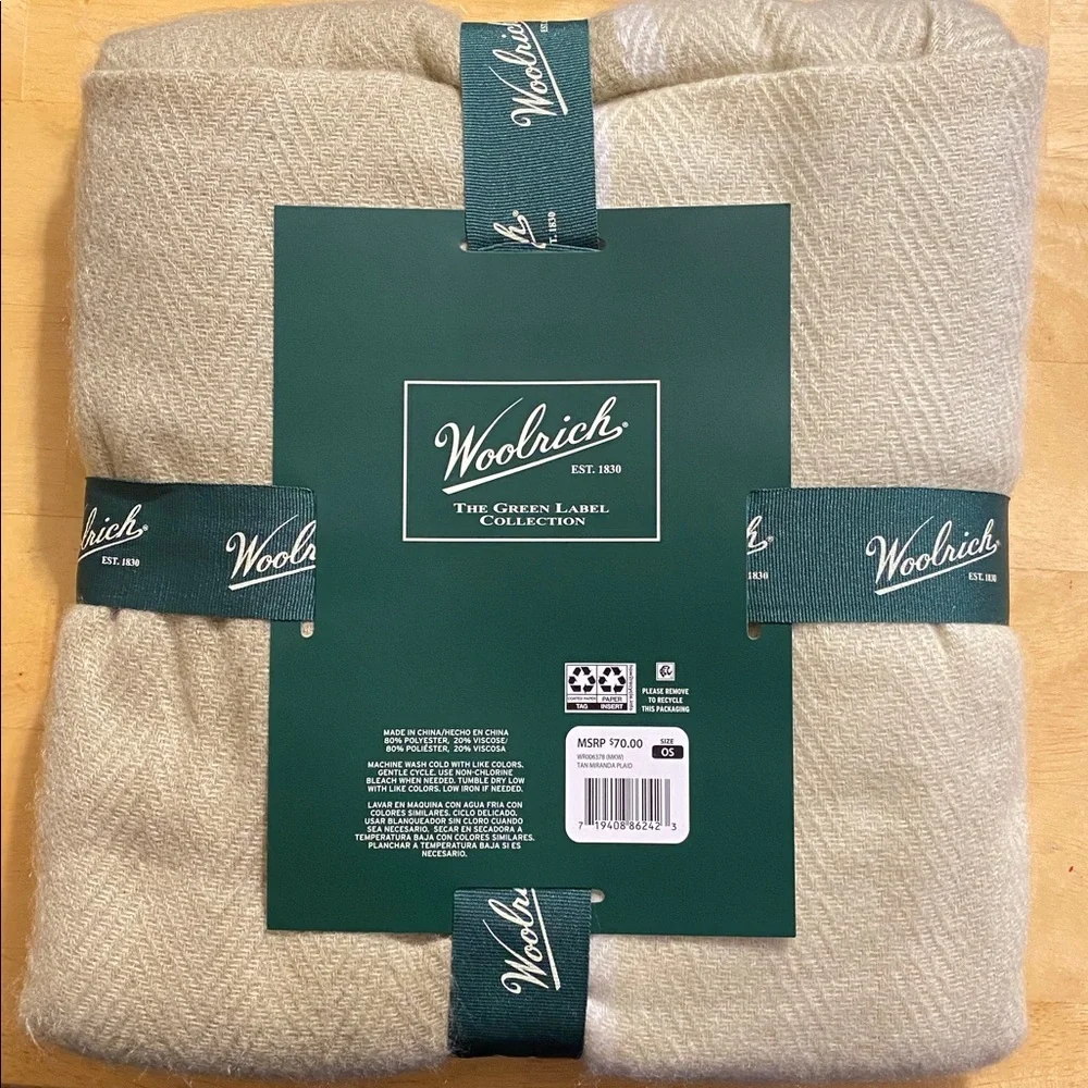 Woolrich Cozy Blanket Wrap in Soft Cream